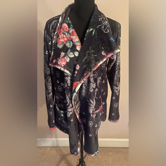 NWOT Johnny Was Joan Wrap Sherpa Jacket, Reversible, Open Front Sz. S - Picture 6 of 7